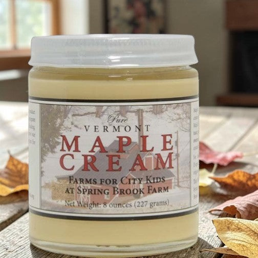 Stowe Public House & Bottle Shop Spring Brook Farm Pure Vermont Maple Cream sugar spread in a glass jar.